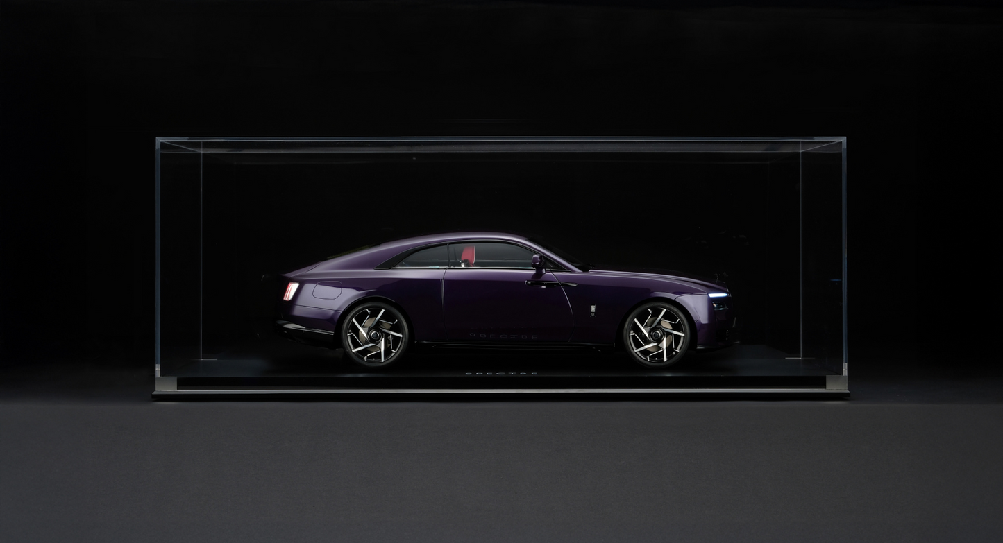 BLACK BADGE SPECTRE REPLICA MODEL CAR 1:8