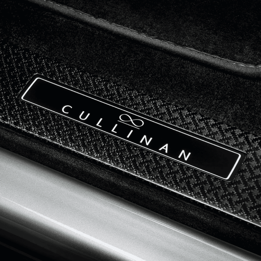 BLACK BADGE CULLINAN CARBON TREADPLATES