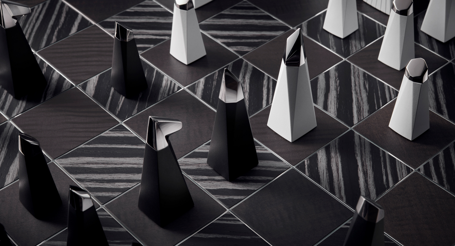 ROLLS-ROYCE CHESS SET