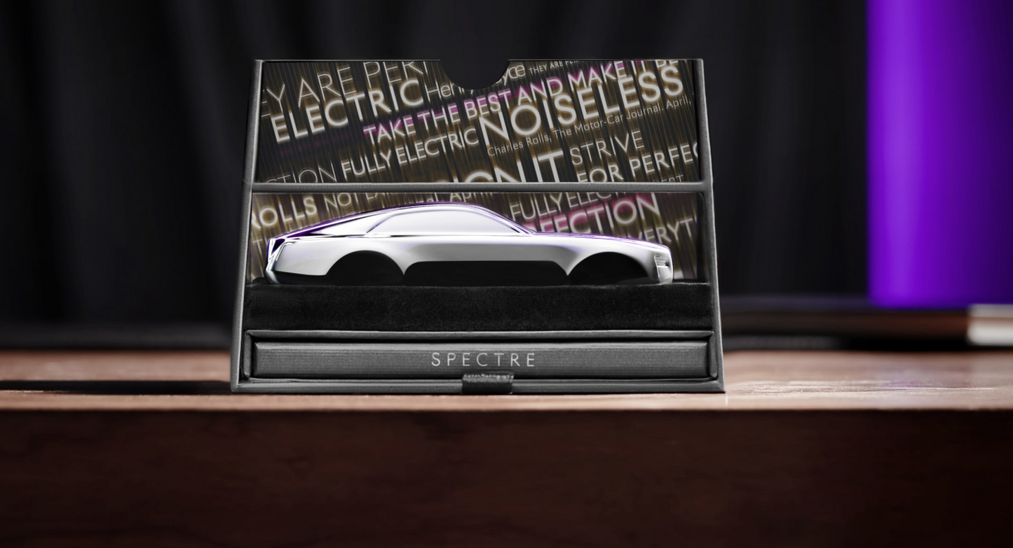 SPECTRE MAQUETTE – 1:43