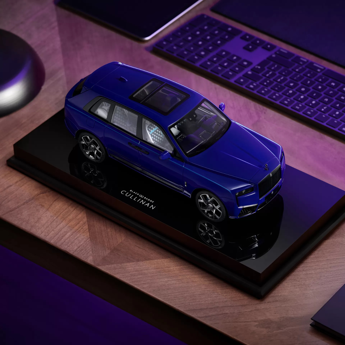 REPLICA MODEL CAR BLACK BADGE CULLINAN 1:18